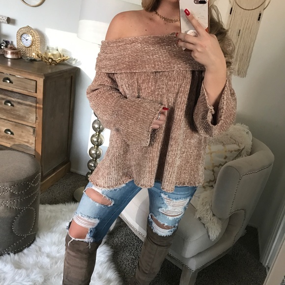 LAST1•🆕 Champagne Off Shoulder Chenille Sweater - Picture 3 of 5